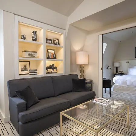 Montaigne Hotel 5*