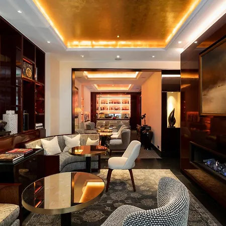 Montaigne Hotel 5*