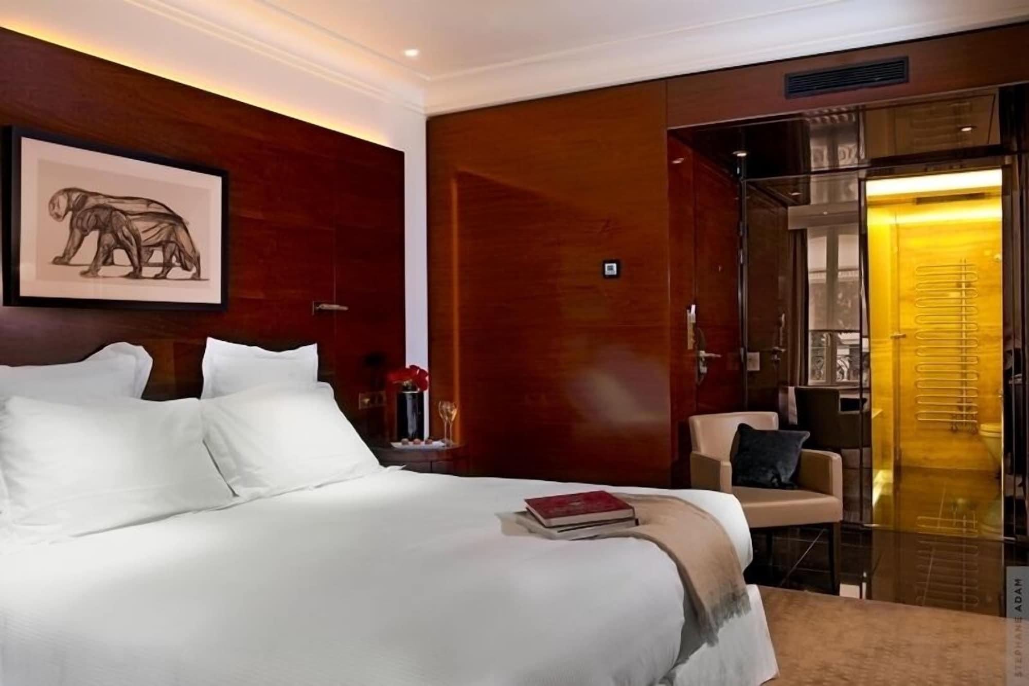 Hotel Montaigne 5*